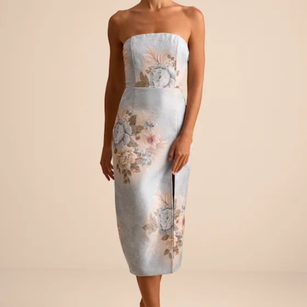 Lulu's Blue Floral Strapless Dress